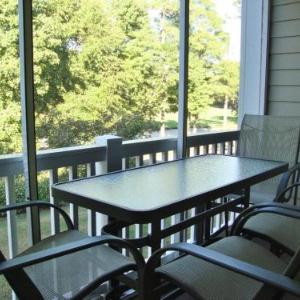 Arbor Trace Condo #723