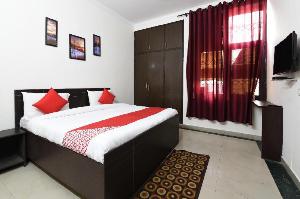 OYO 10747 Vashu Residency, Noida
