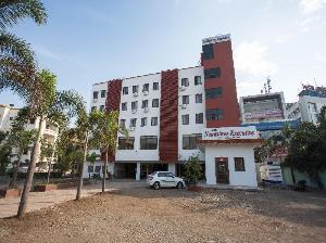OYO 10679 Hotel Nanashree Executive, Vagholi