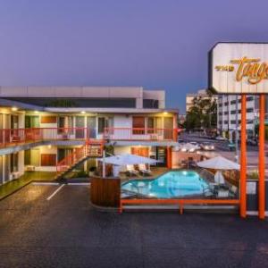 Hotels near Warner Bros. Studio Facilities - The Tangerine