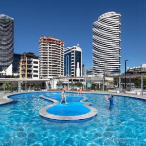 People First Stadium Carrara Hotels - ULTIQA Beach Haven on Broadbeach