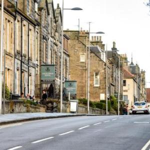 Hotels near Conroy's Basement Dundee - Ardgowan Hotel