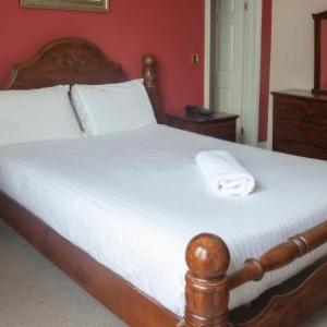 The Shakespeare Deluxe Hotel and Caribbean Restaurant Halifax