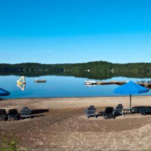 Hotels near Bracebridge Hall - Blue Water Acres