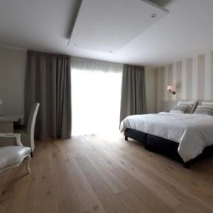 Le 24 Hotel
