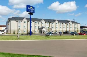 Microtel Inn & Suites by Wyndham Dickinson, Dickinson