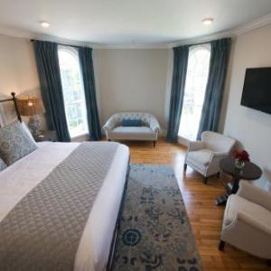 Hotels near Newport Blues Cafe - Serenity Inn Newport