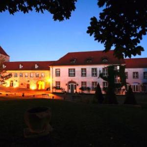 Hotel Burg Wanzleben