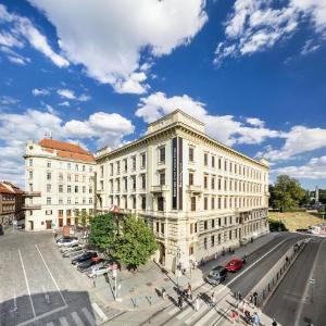 BarcelÃ³ Brno Palace