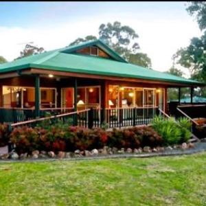 Valley View Luxury Retreat