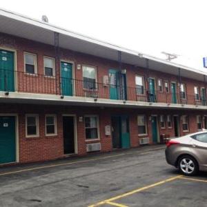 Goucher College Hotels - Express Inn