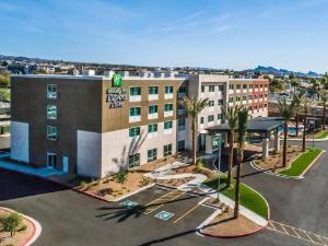 Holiday Inn Express & Suites Lake Havasu - London Bridge, Lake Havasu City