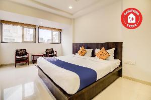 SPOT ON 63194 Hotel Raj Tourist, Nashik