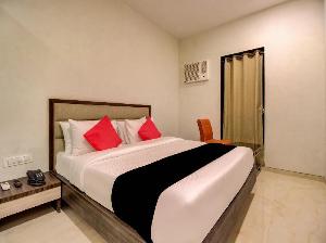 Capital O 65429 Hotel Merakee, Thane