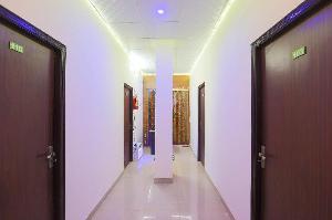 OYO 60554 Blue Diamond Inn, Faridabad