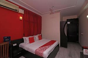 SPOT ON 66468 The Golden Grand, Kakinada
