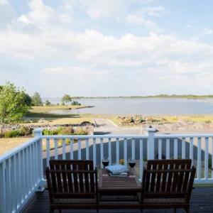 Leisureland Hotels - The Waterfront House Country Home