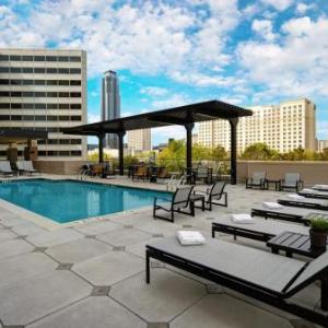 Memorial Park Golf Course Hotels - Holiday Inn Express Houston Galleria Area