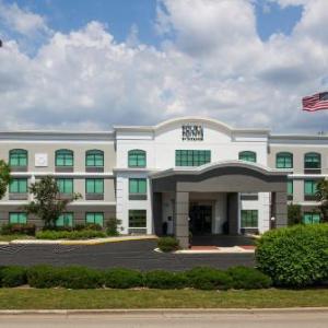 Hotels near Fox Cities PAC - Four Points by Sheraton Appleton