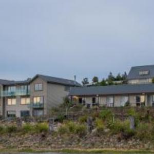 Hotels near Regent Theatre Greymouth - Lake Brunner Resort