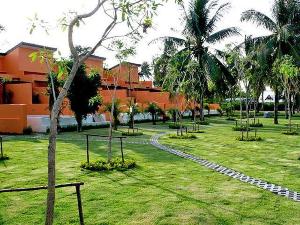 Sunshine Pool Villa, Pran Buri