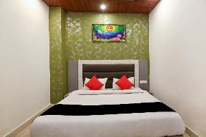 Capital O 73226 Hotel Gazal, Rohtak