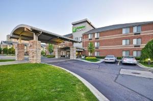 Holiday Inn Express Romulus / Detroit Airport, an IHG Hotel, Romulus
