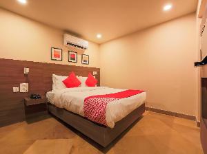OYO 18951 City Xpress Hotel Rooms, Panaji