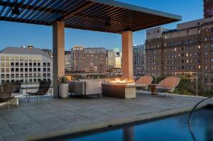 Marriott Dallas Uptown hotel near Kay Bailey Hutchison Convention Center