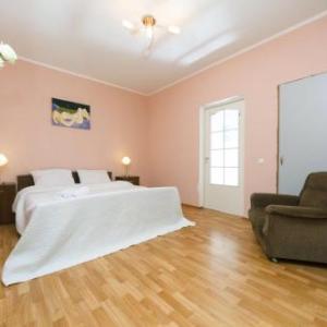2 bedroom apartment. metro Minska Dream Town