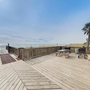 Emerald Isle Getaway with Gulf Views Pool & Tennis condo