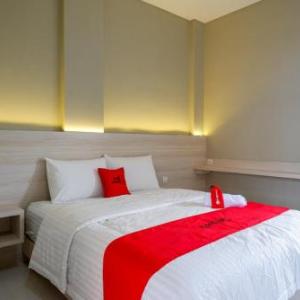 RedDoorz Syariah near PRPP Marina Semarang