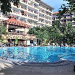 Royal hill resort pattaya corner condo with sea & pool views