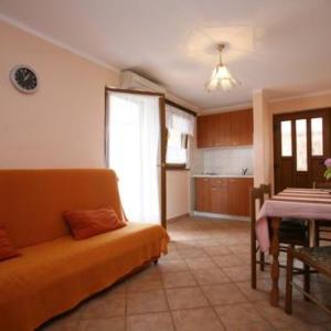 Apartment in Porec with Balcony Air conditioning Wi-Fi (3794-4)