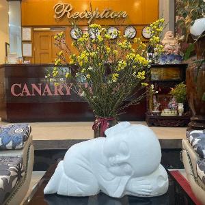 Canary Hue Hotel