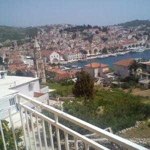 Studio Apartment in Hvar Town with Sea View Balcony Air Conditioning Wi-Fi (3615-3)