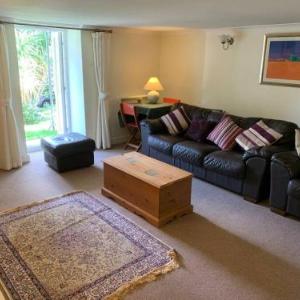 Torquay Garden Flat