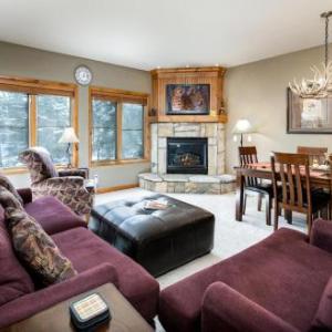 Riverbend Snowflake Lift Condo: Ski-In Ski-Out