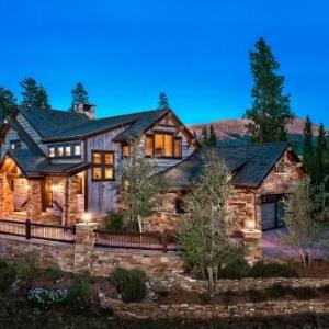 Snowflake Chateau Ski In Ski Out Luxury Home