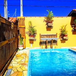 Casa linda com Piscina e Jogos pertinho da Praia