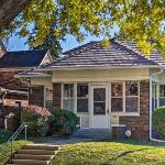 twin Ridge Omaha House with Screened In Porch