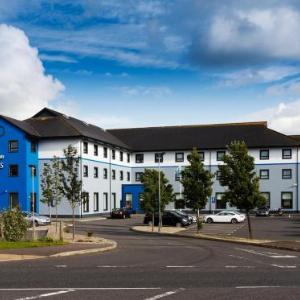 Hotels near Shanes Castle - Holiday Inn Express Antrim