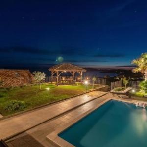 Holiday Home Villa Bugenvila