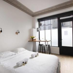 GuestReady - Lovely Studio for 2 Eiffel Tower - PRIME Location!