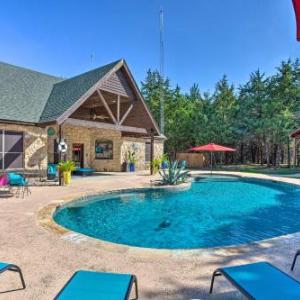 Terrell Ranch Home Outdoor Oasis on 14 Acres