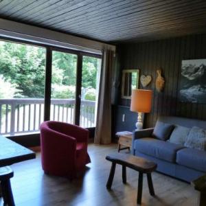 Appartement cosy 2 pièces avec balcon proche centre et télécabine piscine et tennis en été - FR-1-597-20