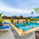 Savanna Resort 28BR w/Pool & 3mins to Patong Beach