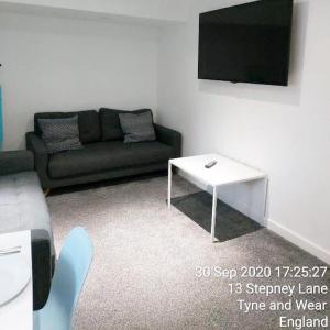 Trendy 3 Bed Apartment NEWCASTLE CITY CENTRE - SK