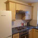 2 Bed Apartment B70 off M6 with free parking