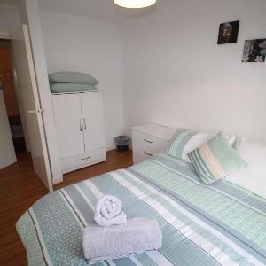 Richmond Court Apartment by Cardiff Holiday Homes